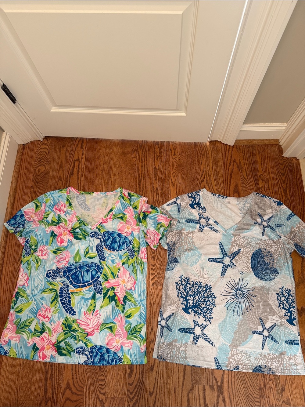 Tropical Sea Turtle & Starfish Tops NEW